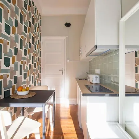 Cozy Marques De Pombal Apartment Lissabon